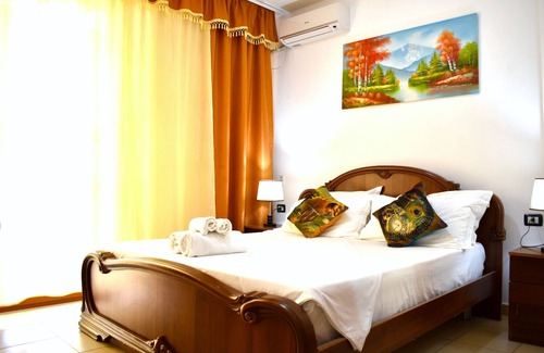 Golem Hotel | Hotel Mali i Robit