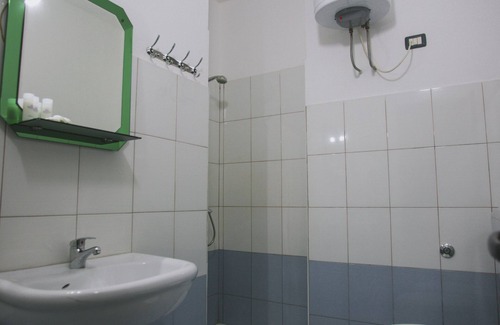 Golem Hotel | Hotel Mali i Robit