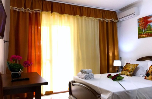 Golem Hotel | Hotel Mali i Robit