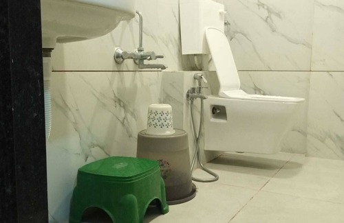 Vadodara Hotel | Hotel Mansarovar