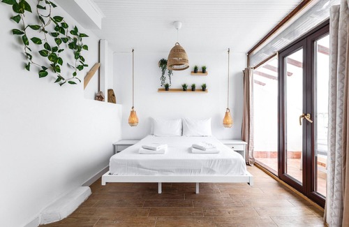 Pefkochori Hotel | Hotel Marabou