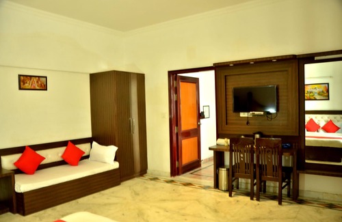Rakabganj Hotel | Hotel Marc Royal