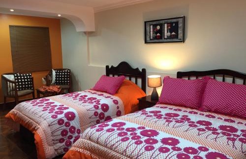 Quito Casa | Hotel Margarita 2