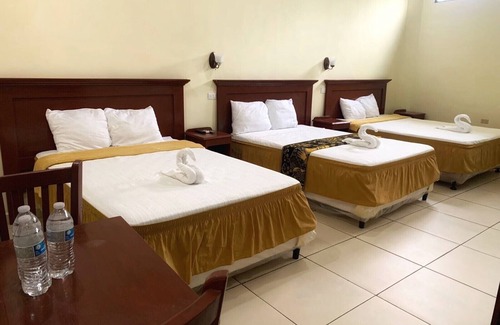 San Luis Talpa Hotel | Hotel Maria Ofelia