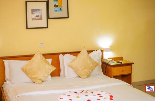 Nungua Hotel | Hotel Marjorie `Y`
