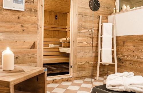 Kaprun Hotel | Hotel Martini Kaprun - including summercard & breakfast