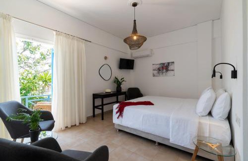 Kamari Hotel | Hotel Matina