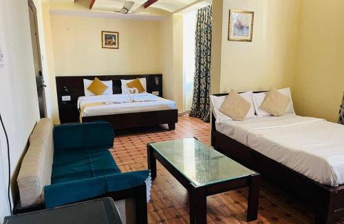 Amer Fort Road Casa | Hotel Maziz Prime, Jaipur