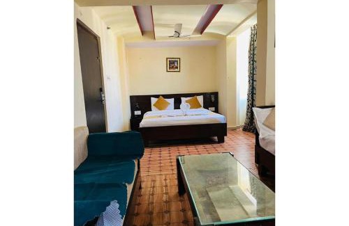 Amer Fort Road Casa | Hotel Maziz Prime, Jaipur