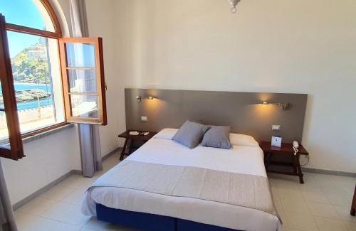 Castelsardo Historic Centre Hotel | Hotel Meli