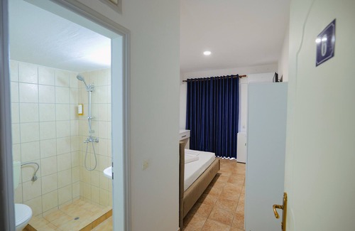 Himare Hotel | Hotel Mema
