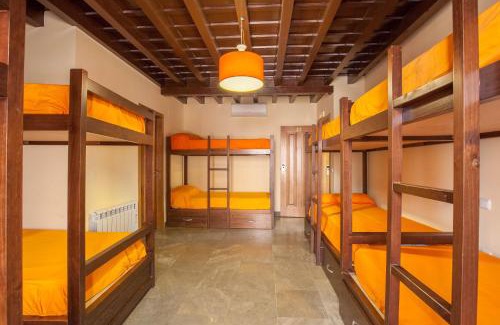 Distrito Central Hotel | Hotel Mercader de Sedas by Maxi Hoteles