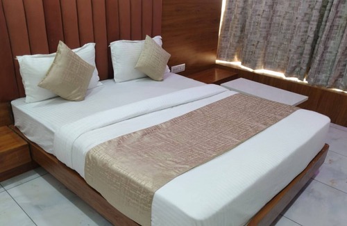 Vadodara Hotel | Hotel Metro