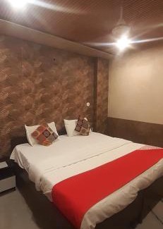 Kalkaji Cama Y Desayuno | Hotel Metro Residency Kalkaji