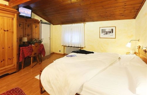Cortina d'Ampezzo Hotel | Hotel Meublé Villa Neve