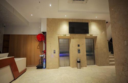 Mathura Hotel | Hotel Midas Inn