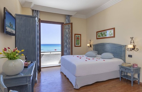 San Vito Lo Capo Hotel | Hotel Mira Spiaggia