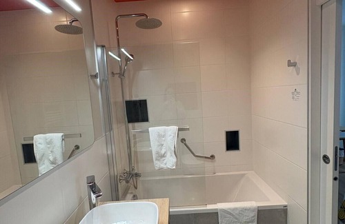 Cherbourg-en-Cotentin Hotel | Hotel Moderna