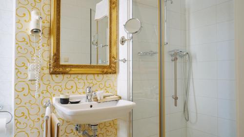 Bad Ems Cama Y Desayuno | Hotel Monet - Das Kunsthotel an der Lahn