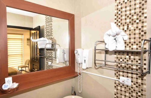 Parroquia San Francisco Hotel | Hotel Montecarlo