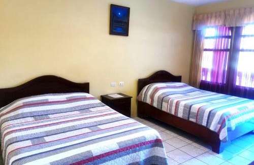 San Isidro de El General Hotel | Hotel Montecito Pz
