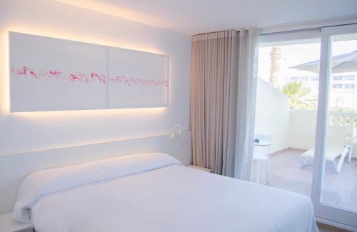 Es Canar Hotel | Hotel Moon Dreams Paraiso - Adults Recommended