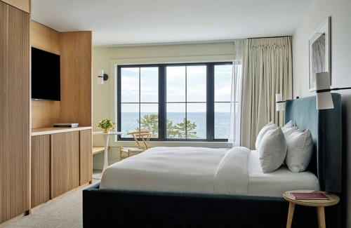 Greenport West Hotel | Hotel Moraine