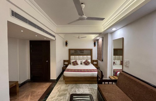 Rakabganj Hotel | Hotel Moti Palace