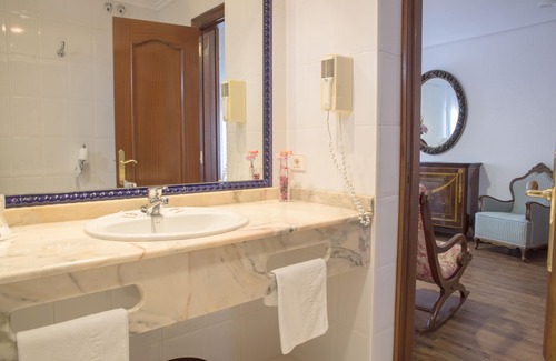 Santillana del Mar Hotel | Hotel Museo Los Infantes