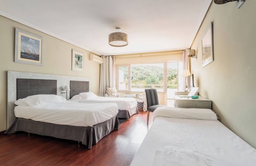 Los Angeles de San Rafael Hotel | Hotel Náyade