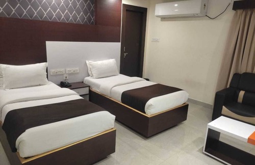 Vijayawada Hotel | HOTEL NARMADA GRAND