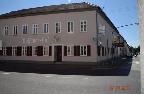 Zeilsheim Hotel | Hotel Nassauer Hof