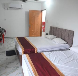 Misrikh Casa | Hotel Neelkanth Palace