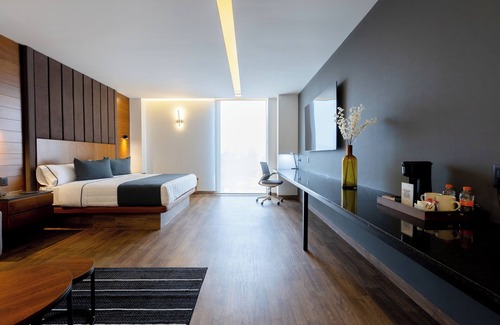 León Hotel | Hotel Noite Business Class