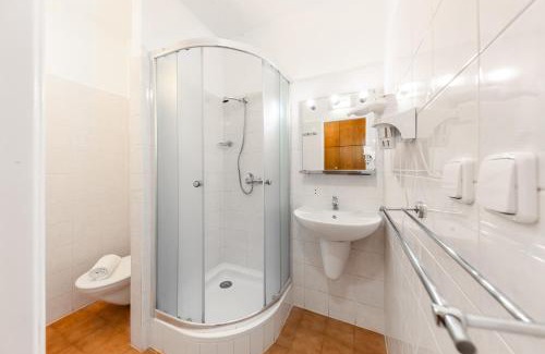 Prague 4 Hotel | Hotel Oáza Praha