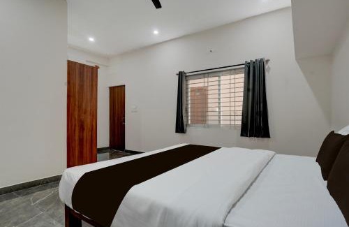 Kadakola Hotel | Hotel O Ambari Residency