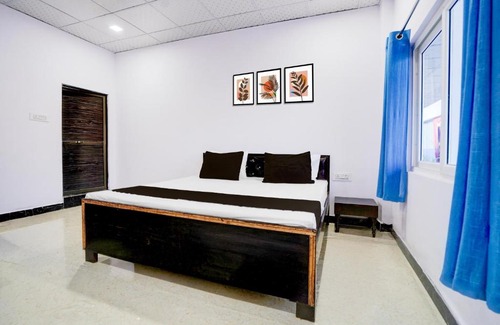 Phulpur Hotel | Hotel O Devki Garden