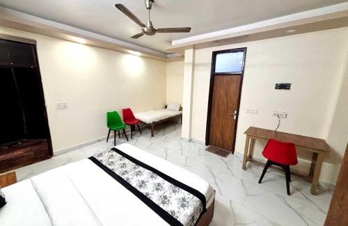 Nizamuddin East Hotel | Hotel O DIAMOND INN