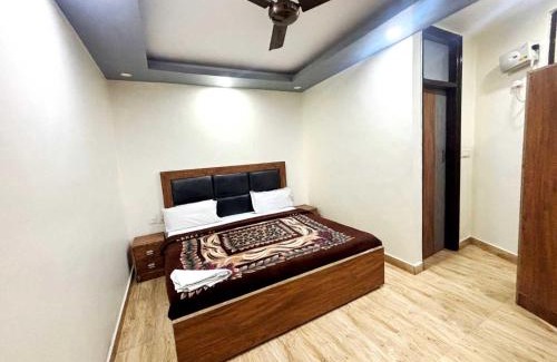Nizamuddin East Hotel | Hotel O DIAMOND INN
