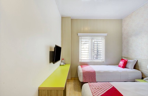 Gambir Hotel | Hotel O Gambir Near Juanda Station Formerly Bunga Dahlia