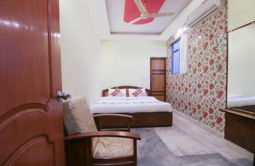Sealdah Casa | Hotel O Home Cozy Studio Collage Square Hotel Maya International Near St. Thomas's Church