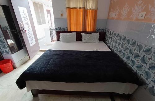 Ayodhya Apartamento | Hotel O Home Shri Hari Lodge Homestay