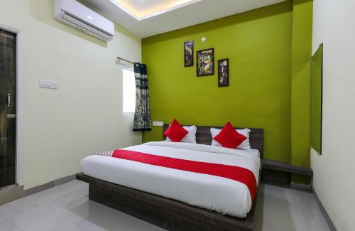 Rau Hotel | Hotel O Nabhyansh Elite Lokmanya Nagar railway station