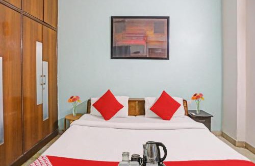 New Delhi Hotel | Hotel O Premium Stay Near Dlf Avenue Saket