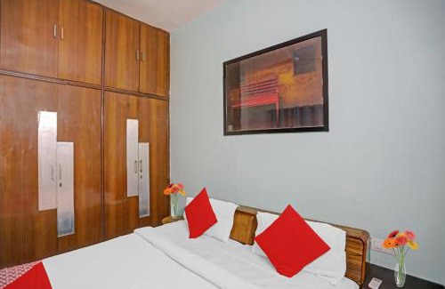 New Delhi Hotel | Hotel O Premium Stay Near Dlf Avenue Saket