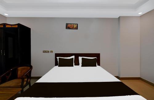 Shamshabad Hotel | Hotel O Pushpa Grand