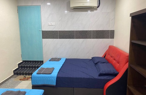Batu Ferringhi Hotel | OYO Home 90904 Ray Yan Guesthouse