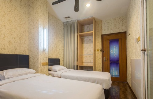 Downtown Kota Kinabalu Hotel | SPOT ON 89858 Rebecca's Homes