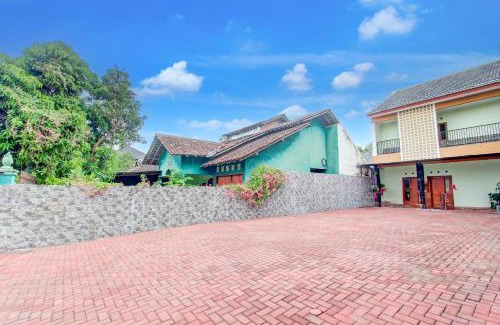 Kalasan Hotel | Hotel O Sleman Near Bandara Adi Sutjipto Formerly Joglo Sorogenen