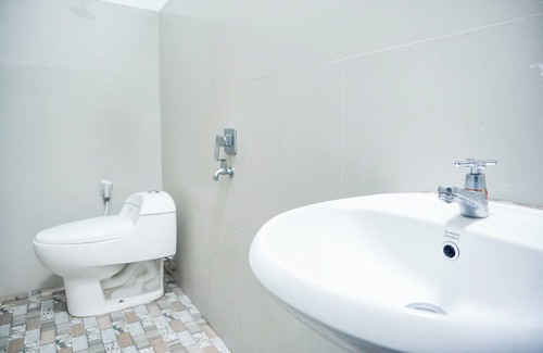 Bandar Lampung Hotel | Hotel O Wisma Bambu Near STKIP PGRI Bandar Lampung